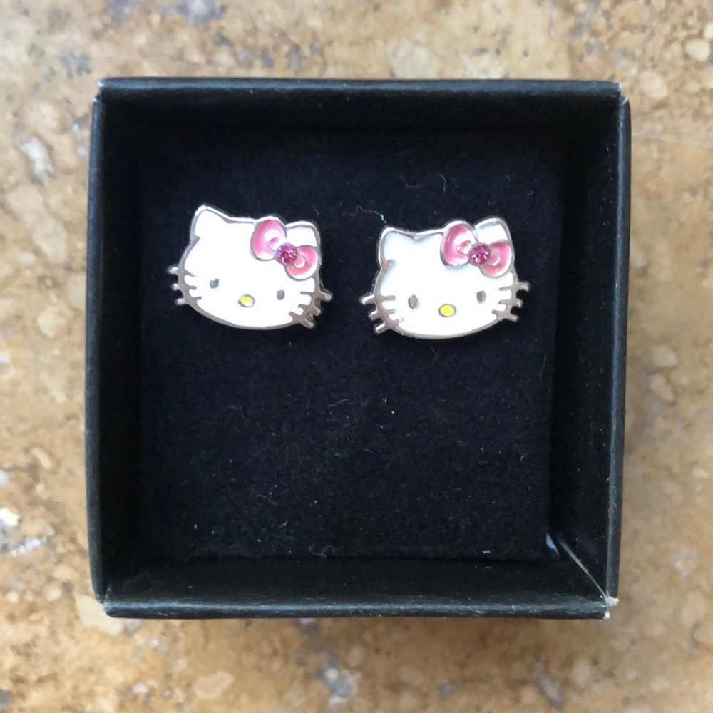 Hello Kitty Earrings